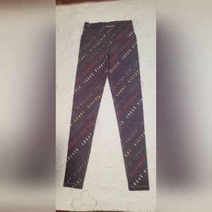 NWOT Victoria's Secret logo leggings size xs